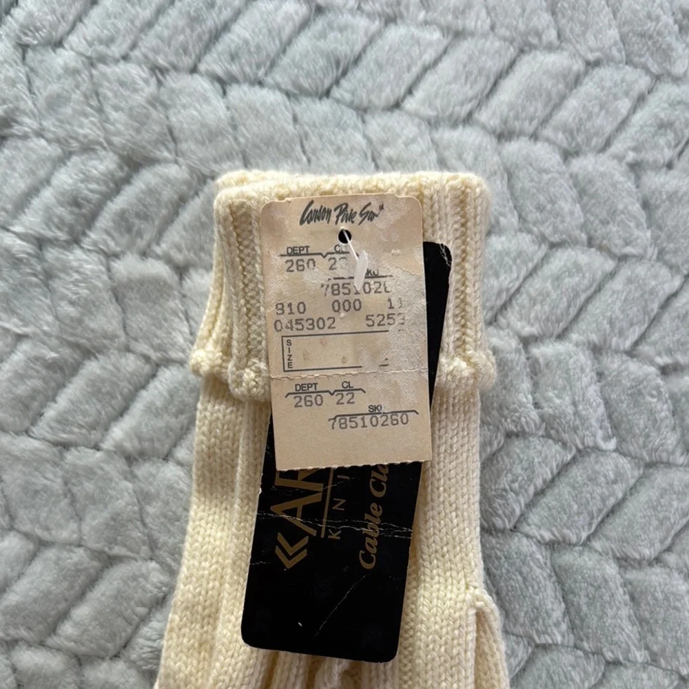 Vintage Aris Cream Knit Gloves